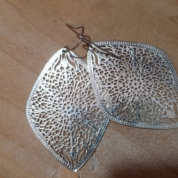 Boho silver earrings - Picture 2 of 2